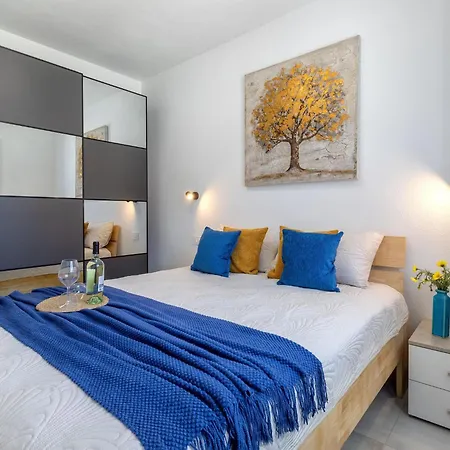 Chiara By Interhome شقة