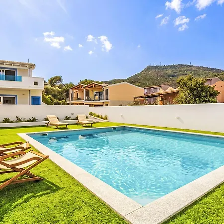 Chiara By Interhome فاليدوريا